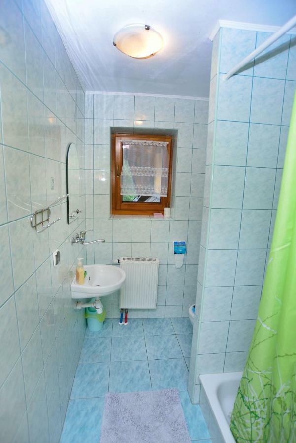 Pod Gorcami Hotel Waksmund Bagian luar foto